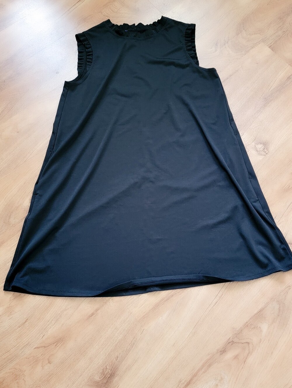 Classic Black Sleeveless Ruffle Neck Mini Dress